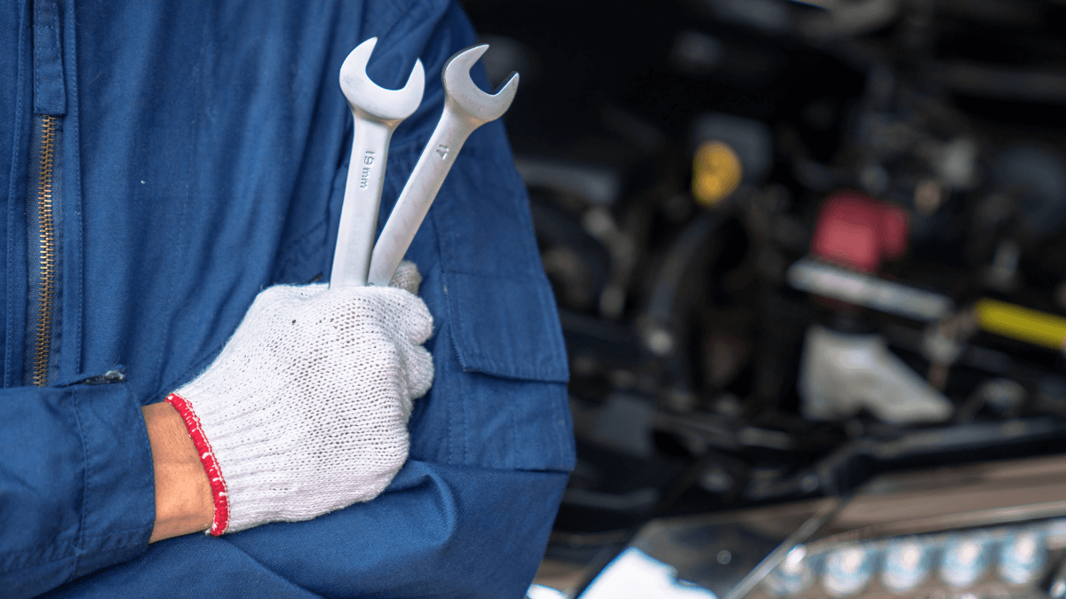 10 Important Benefits of Using Equipment Maintenance Software